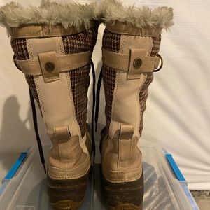 North Face winter women’s boots. Size 6.5